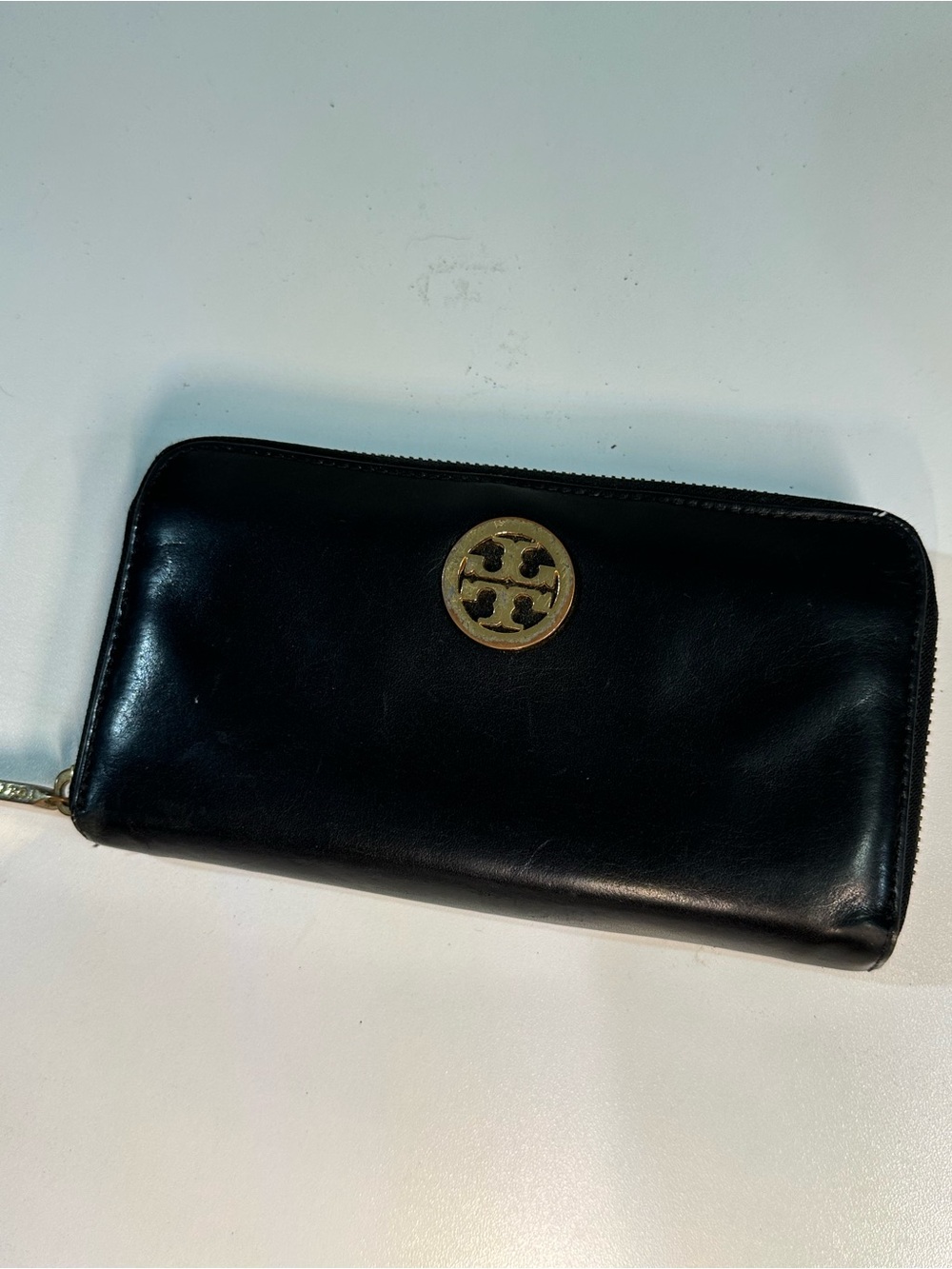 Tory Burch Black Leather Zip-Around Continental Wallet Gold Logo
